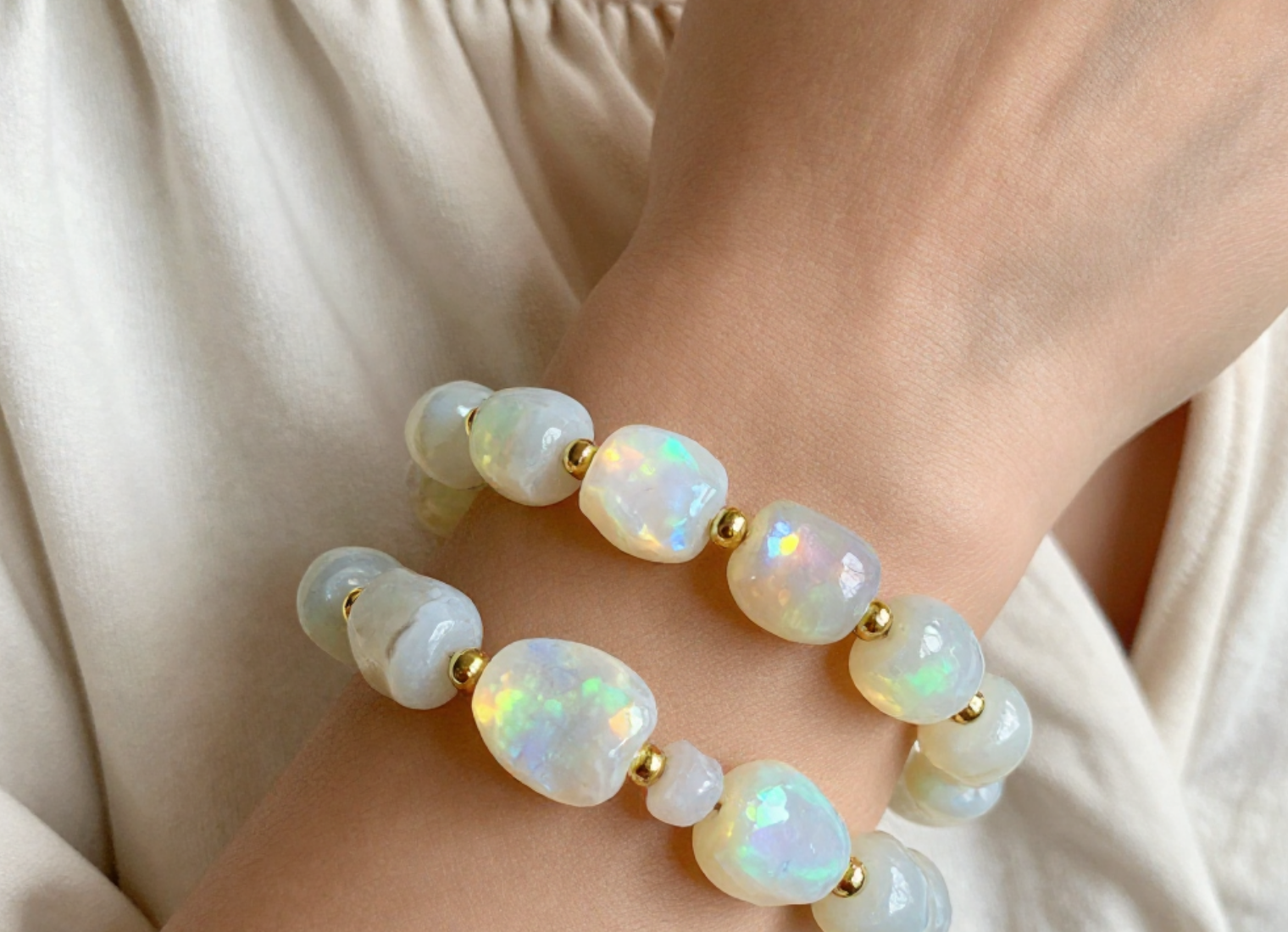 Opals, Glow & Cosmic Vibes